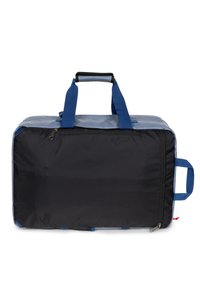 Niebieska i czarna torba podróżna z dwoma niebieskimi uchwytami, gładka tekstura, prostokątny kształt, komora na suwak z boku i subtelny czerwony akcent.