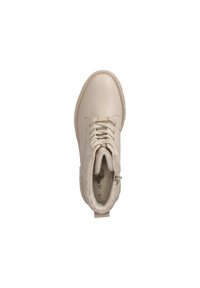 Botín beige hasta el tobillo con parte superior de cuero suave, punta redonda y cordones. Presenta un cerradura lateral y un cuello acolchado para mayor comodidad.