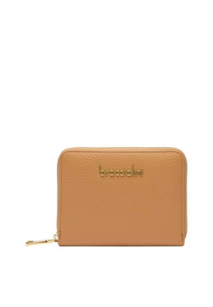 Portafoglio compatto in pelle color cuoio con cerniera dorata e logo "braccialini" impresso al centro davanti.