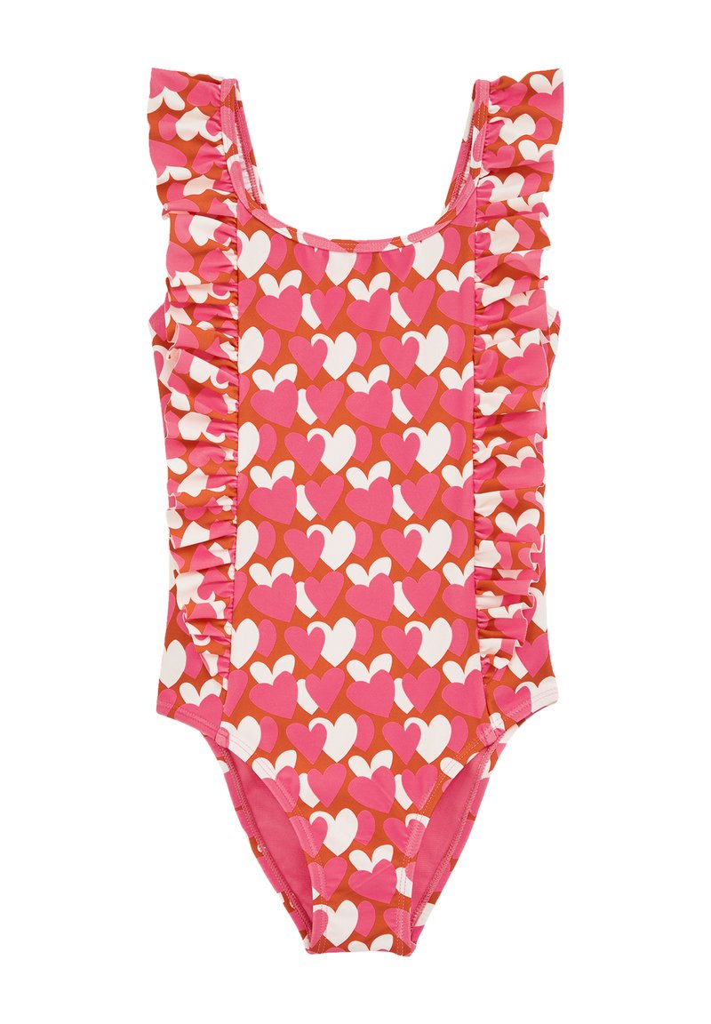 Ružový jednodielny plavky s volánovými ramienkami a farebným vzorom srdca v odtieňoch ružovej a bielej na výraznom pozadí.