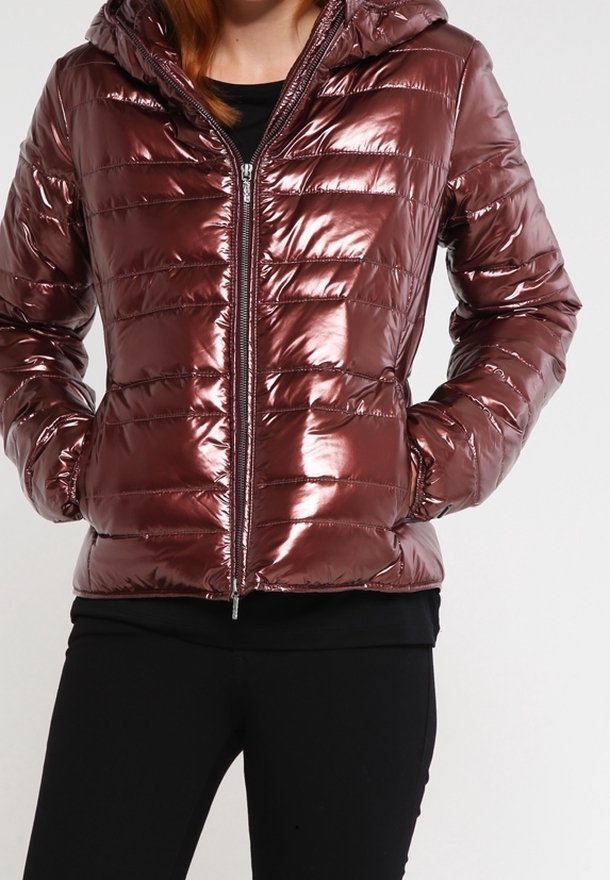 Metallic maroon puffer jacket with a hood, featuring horizontal quilted sections, a front zipper, and side pockets. Slim fit design.