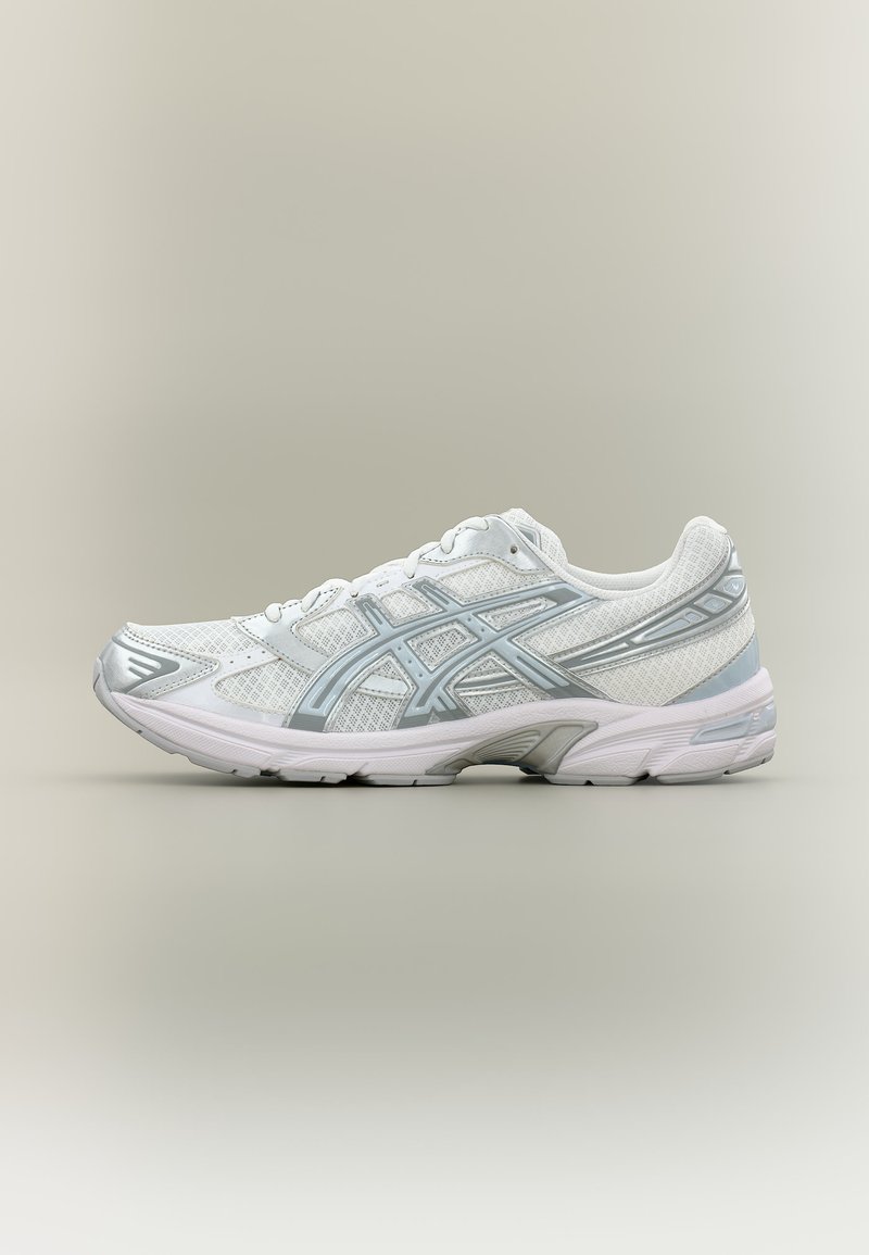 GEL 1130 white/storm cloud/white