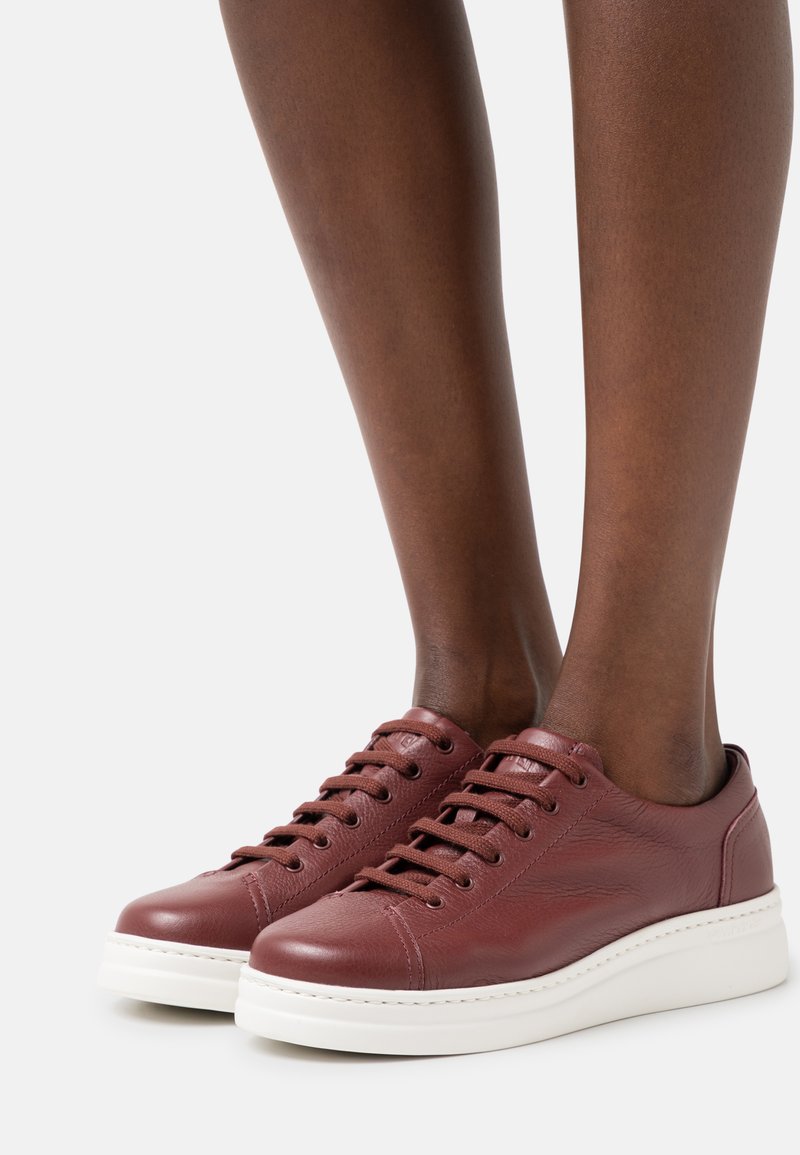 Camper RUNNER UP Trainers burgundy/bordeaux Zalando.co.uk