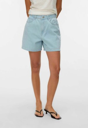 Vero Moda JEANS-SHORTS VMKIRSA SHORTS - Jeansshort - light blue denim