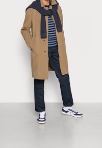 Jack & Jones PREMIUM Abrigo clásico - red