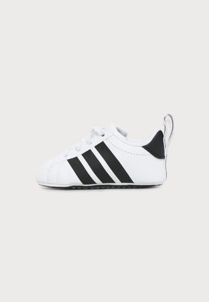 adidas Performance, GRAND COURT CRIB UNISEX - Krabbelschuh - ftwr white/core black/ftwr white