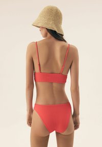 ESOTIQ - Góra od bikini