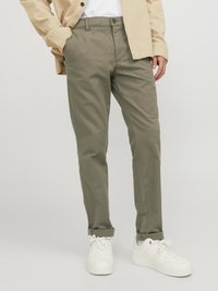 Jack & Jones JPSTMARCO JJFURY ANA - Chino hlače - aloe