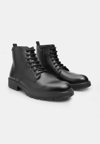 Bata Stivaletti stringati - nero