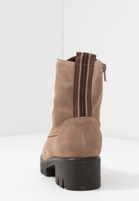 Gabor Stivaletti con plateau - beige