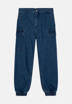 Mørkeblå denim cargobukser med elastiske manchetter, sidelommer med klap, forlommer, knap- og lynlås-lukning i taljen.