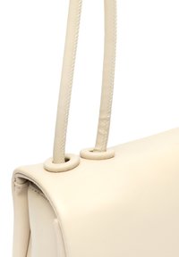 MISAKO PUFLY  - Skuldertasker - beige