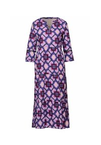 Langes, lila Kleid mit einem geometrischen Muster in Rosa- und Blautönen. Es hat einen V-Ausschnitt, dreiviertel Ärmel und gestufte Rüschen.