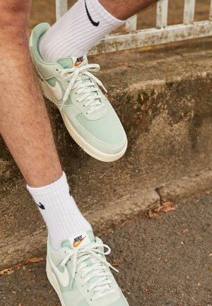 AIR FORCE 1 - Sneakers - green/off-white