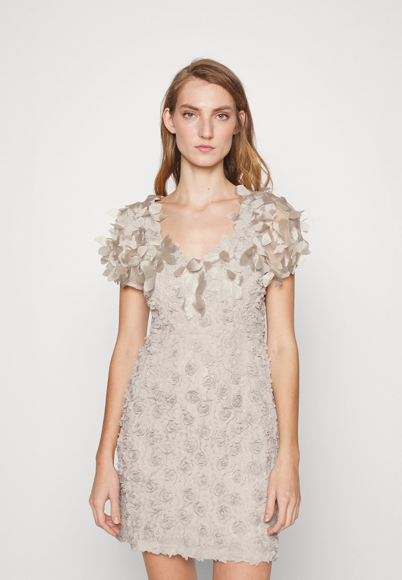 ida-sj-stedt-elissa-dress-juhlamekko-pale-mushroom-taupe-zalando-fi