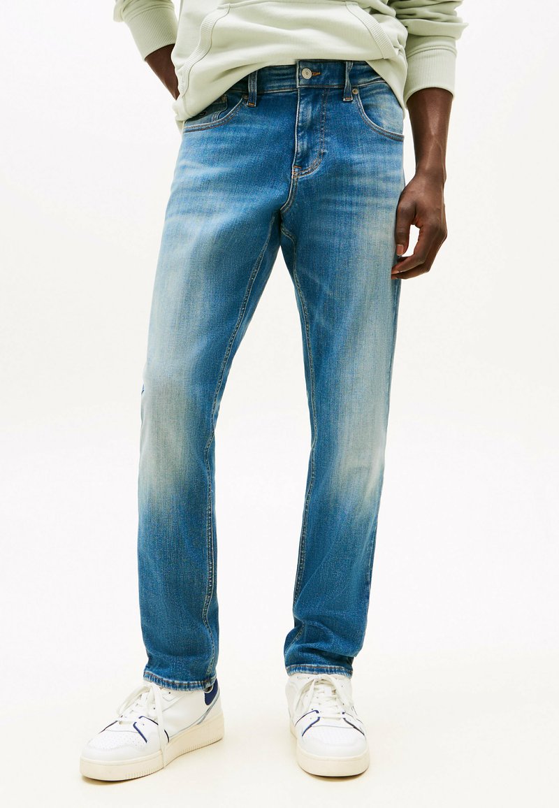 Tommy Jeans - SCANTON  - Vaqueros slim fit - denim mid blue grey, Ampliar