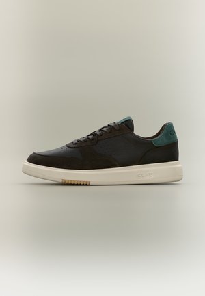 Clae MOSES UNISEX - Zapatillas - demitasse dark forest