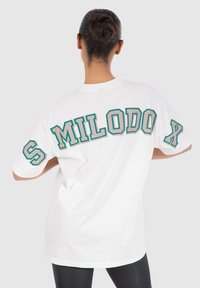 Smilodox PRINT LOGO BRAIL - Camiseta estampada - creme