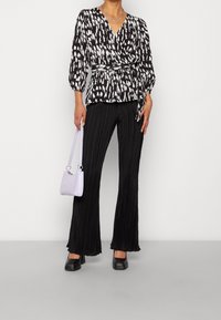 Vero Moda Blůza - black