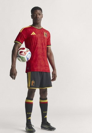 adidas Performance, BELGIUM 26 HOME AUTHENTIC - Camiseta de fútbol - red/bold gold