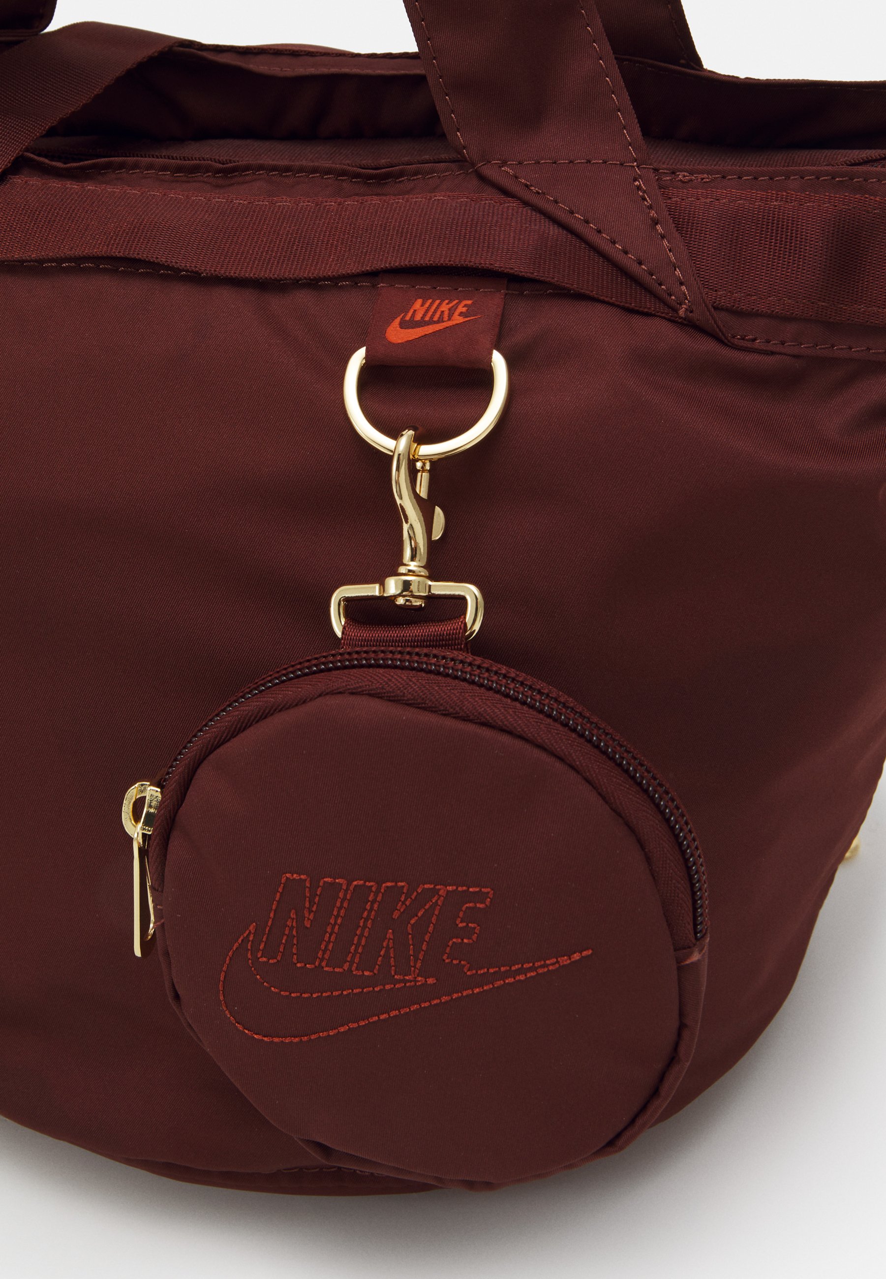nike sportswear futura luxe tote