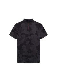 Polo camouflage noir et gris foncé à manches courtes avec l'inscription « Hackett Sport » en vertical sur le col arrière supérieur.