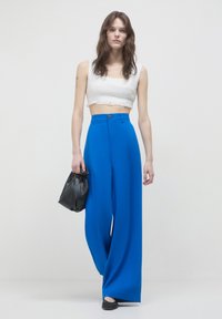 Thumbnail Image 2