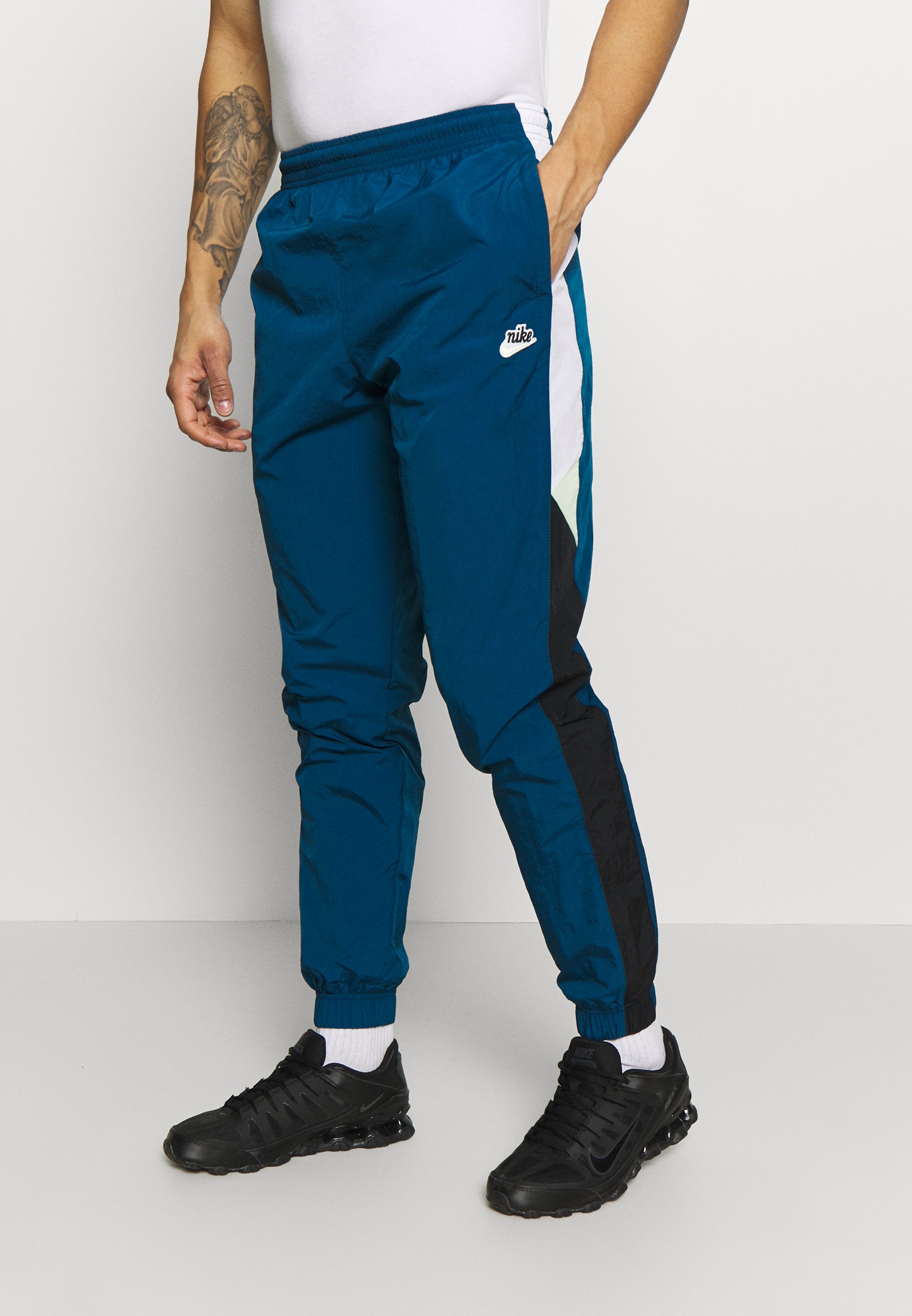 nike store design