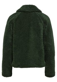 Grön fuskpälsjacka med en texturerad, lurvig yta. Har krage och långa ärmar; designad med en avslappnad, mysig passform.