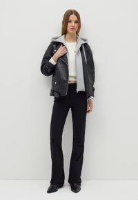 B.ANGEL FLARE-FIT STRETCH - Legging (type pantalon) - black