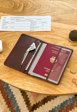 BRODIE - Etui na paszport
