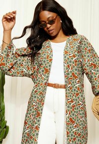 Curves Like These REGULAR FIT - Lehká bunda - brown