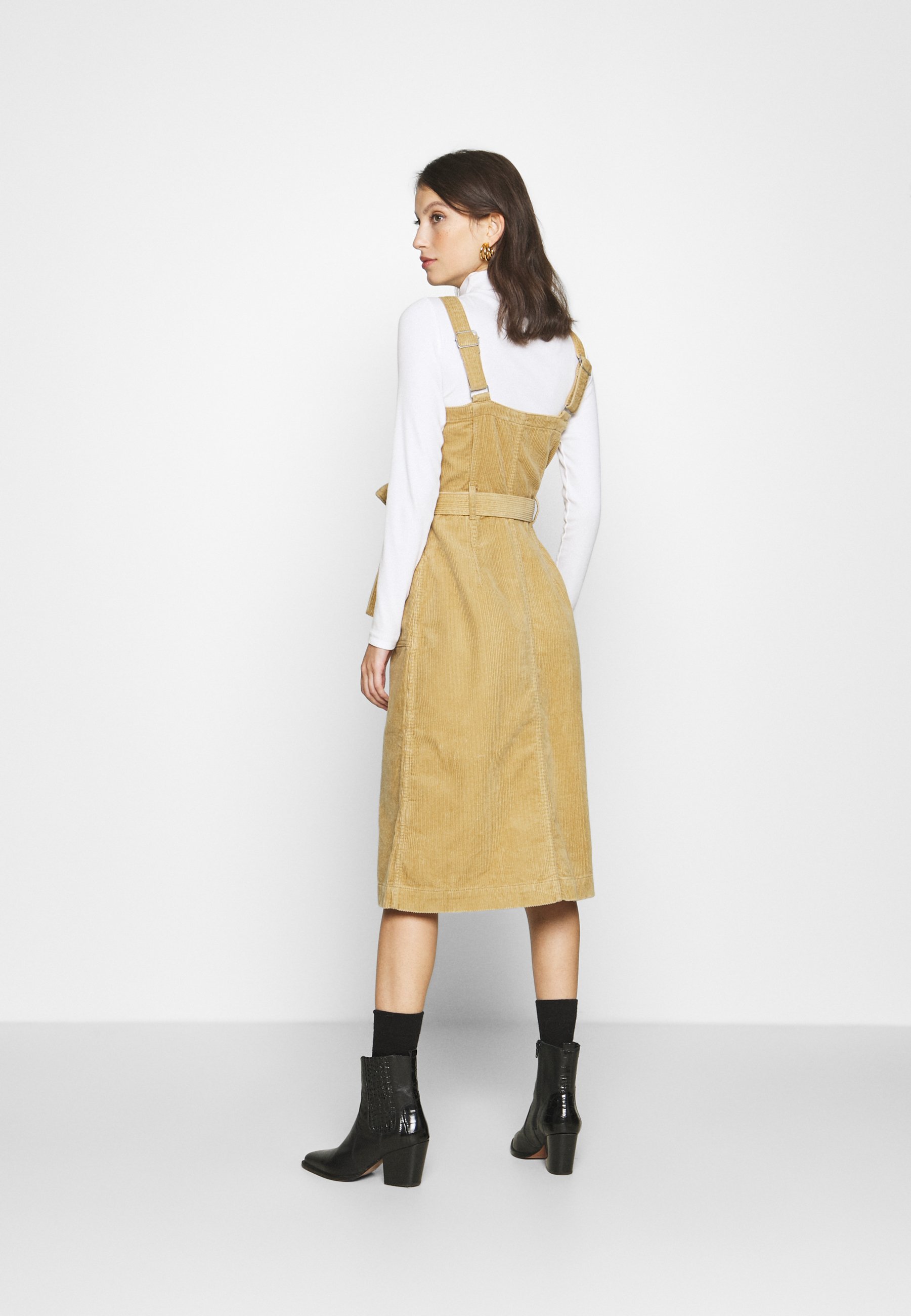 robe salopette levis