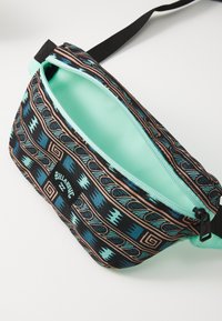 Billabong CACHE BUM BAG UNISEX - Rumpetaske - bermuda