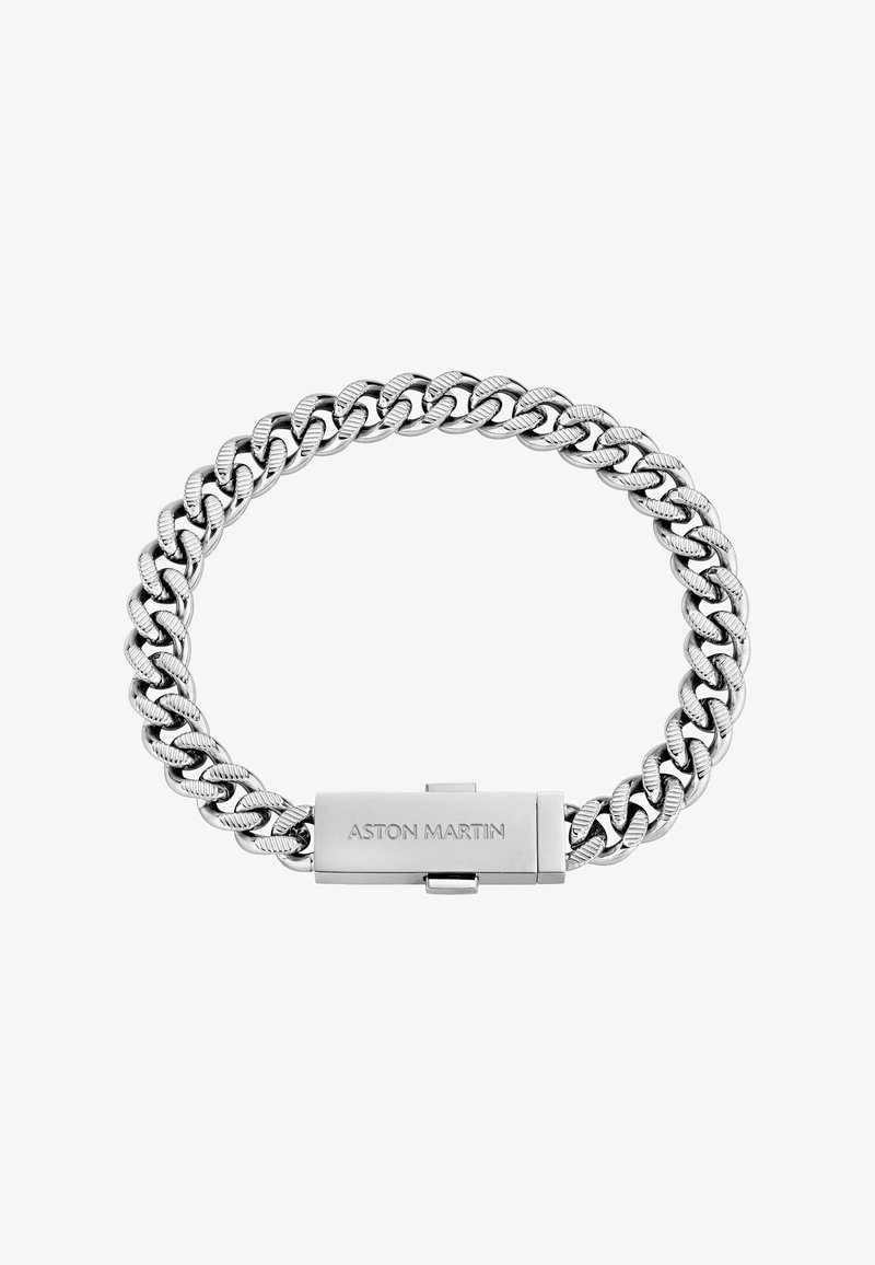 Bracelet chaîne en argent avec de gros maillons entrelacés. Fermoir gravé "ASTON MARTIN." Finition en métal lisse et poli.