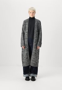 Vero Moda VMPHILLIS LONG OPEN - Cardigan - black/birch