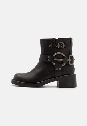 ASHER - Cowboy/biker ankle boot - black