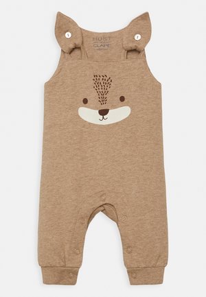 Bruine baby romper met berengezichtprint op de voorkant, knoopsluiting aan de mouwen en knoopjes op de schouders en binnenbenen voor gemakkelijk aankleden.