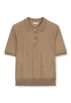 Hellbraunes kurzärmeliges Strick-Poloshirt mit Kragen und drei weißen Knöpfen vorne.