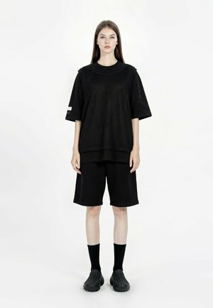 MWM, MW092020347 UNISEX - Camiseta estampada - black