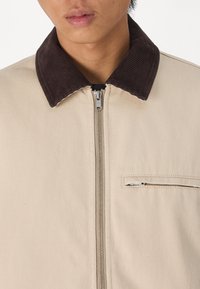 Abercrombie & Fitch CROPPED  - Jachetă de vară - reimagined stone