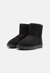 XTI Botines - black