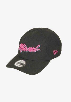 Casquette 9SEVENTY Stretch Snap Miami Heat NBA Statement Rouge foncé | NEC FR Casquette 9SEVENTY Stretch Snap Miami Heat NBA Statement Rouge foncé | NEC FR