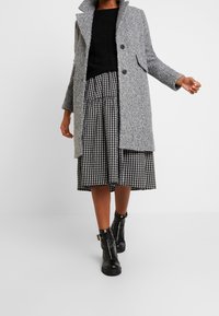 Vero Moda Cappotto classico - mottled grey