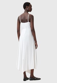 AllSaints JAX - Maksimekko - chalk white