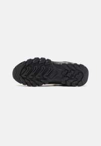 Hi-Tec V-Lite Explorer Wp Cow Suede Leather /Fuchsia Hiking Boots in Black