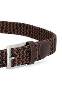 Woveny pasek w kolorze czarnym i brązowym z metalową klamrą w kolorze srebra. Posiada skórzany akcent oraz teksturowany wzór na całej długości taśmy.