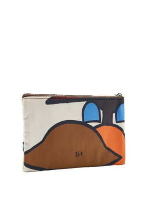 Prostokątna tkaninowa saszetka z suwakiem, zdobiona abstrakcyjnymi kształtami w kolorach brązowym, niebieskim, pomarańczowym oraz czarnym obrysem na jasnym tle.