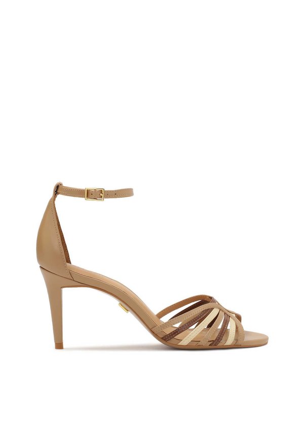 SANDY  - Schaftsandale - beige