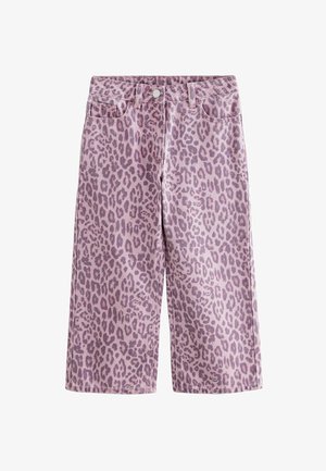 Șorturi din denim roz cu un model leopard, talie medie, design cu cinci buzunare și tiv brut pentru un aspect casual.